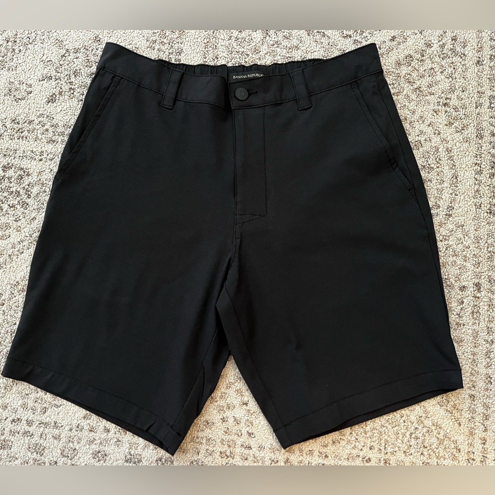 Banana Republic Men’s Flat Front Shorts